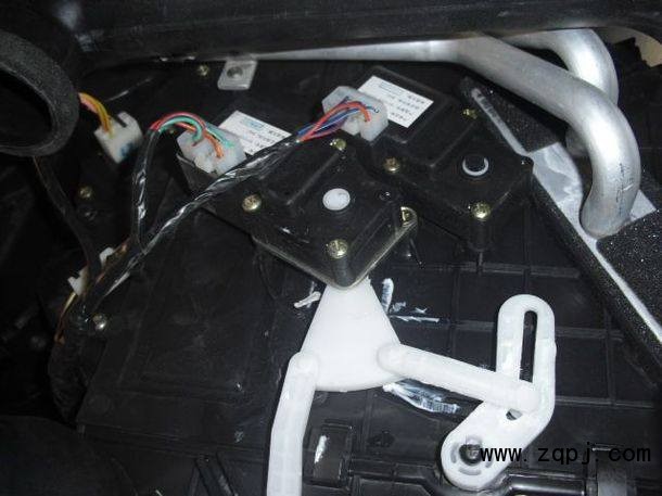 豪運(yùn)汽車配件款暖風(fēng)機(jī)總成NZ1651820306優(yōu)惠價格1560元/NZ1651820306