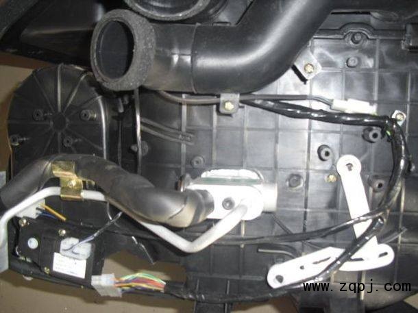 豪運(yùn)汽車配件款暖風(fēng)機(jī)總成NZ1651820306優(yōu)惠價格1560元/NZ1651820306