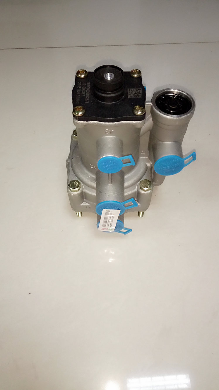 掛車(chē)制動(dòng)閥  帶節(jié)流WG9000360525/WG9000360525