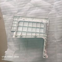 下踏板護(hù)罩