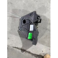 SZ970000782   連體支架/右