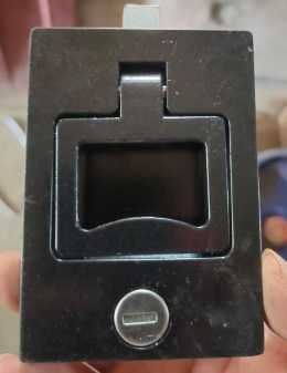 XGA53DFW711-02050面罩鎖體總成