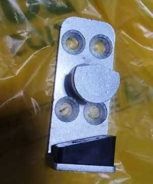 88050010019車門鎖扣